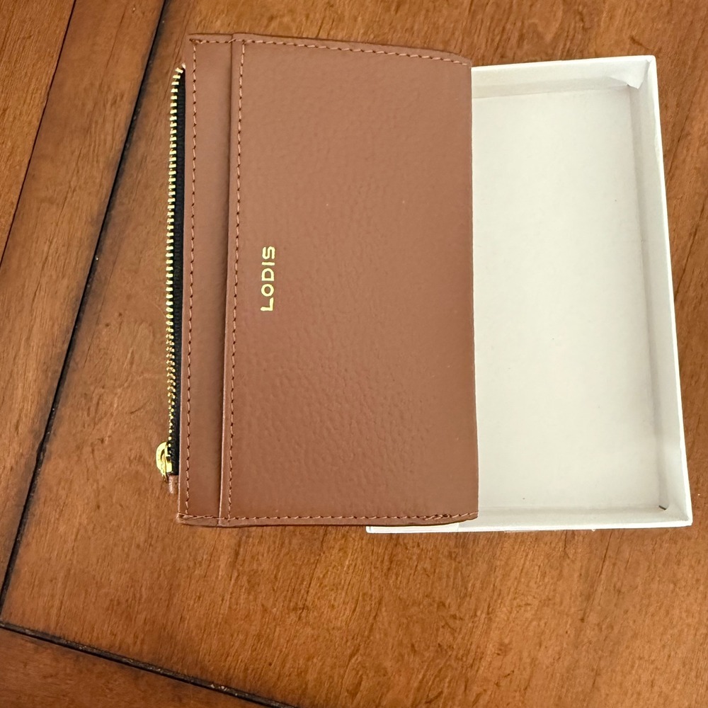Lodis 1965 Womens Tan Premium Top Grain Leather RFID Bifold Wallet New in Box - Picture 4 of 7